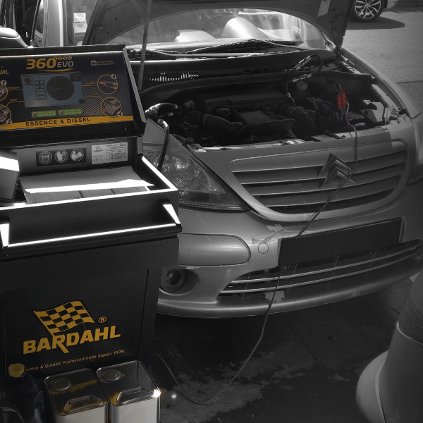 Öko-Motorreinigung von Bardahl - Leistungen - Garages 
